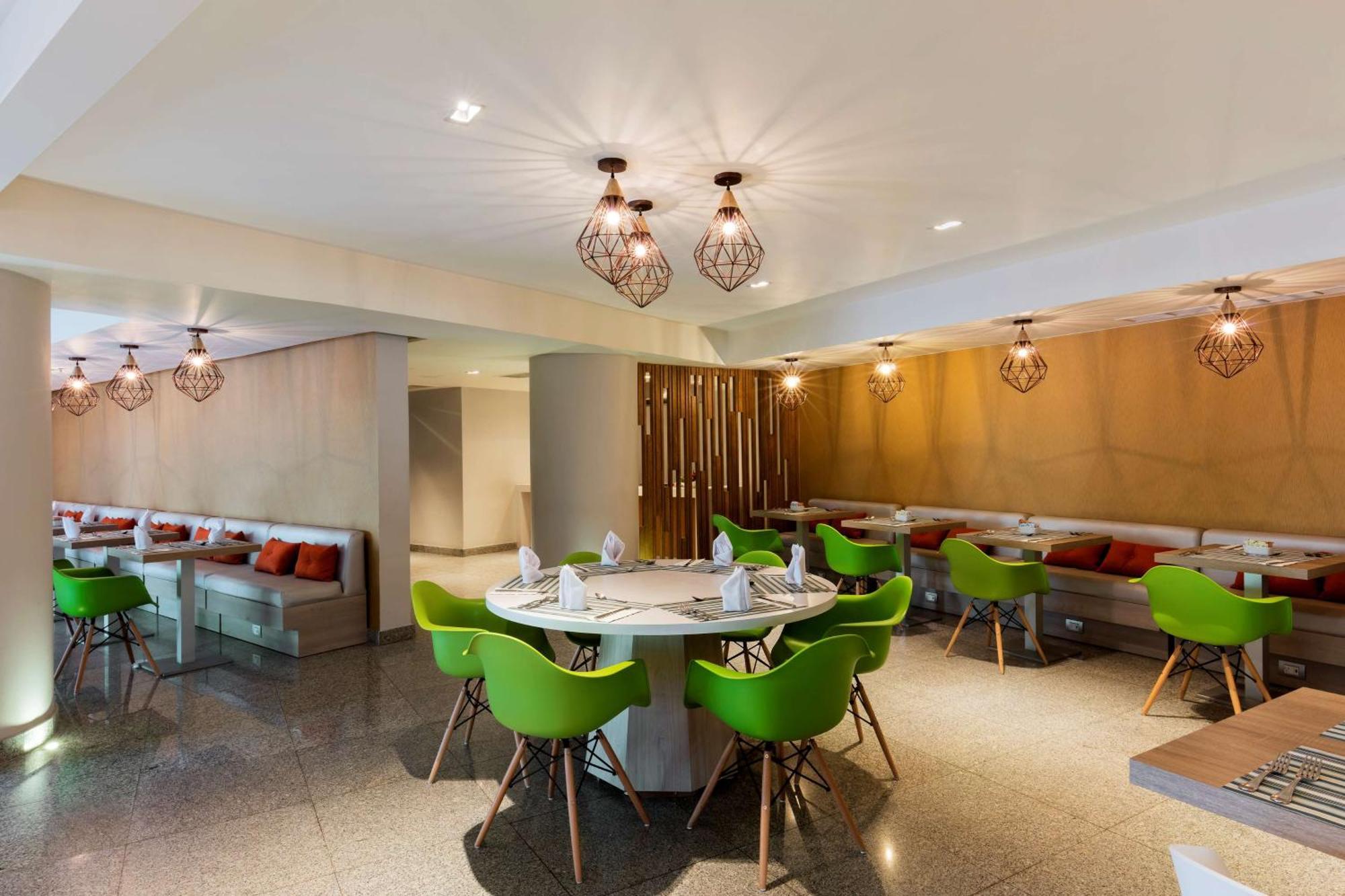 Hilton Garden Inn Mexico City Santa Fe Exterior photo